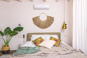 Maregold Mykonos Micro-Suites, Adults Only
