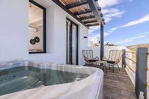 Maregold Mykonos Micro-Suites, Adults Only