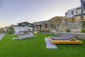 Maregold Mykonos Micro-Suites, Adults Only