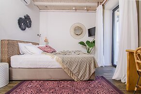 Maregold Mykonos Micro-Suites, Adults Only