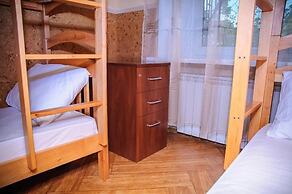 Golden Globus Hostel