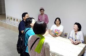 Kamolot Guesthouse - Hostel