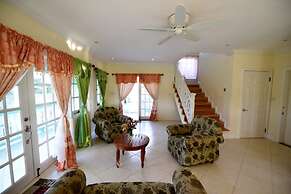 Herelle Heights Escape