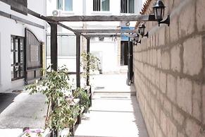Suvari Hotel