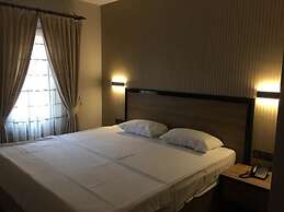 Suvari Hotel