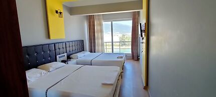 Anemonia Hotel