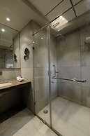 Hotel Deep Clarks Inn Lucknow