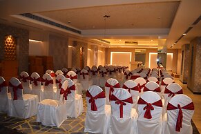 Hotel Deep Clarks Inn Lucknow