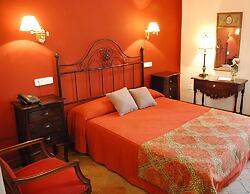 Hotel Alvar Fañez