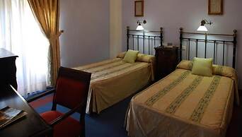 Hotel Alvar Fañez
