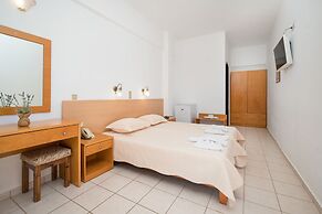 Adonis Hotel