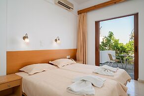 Adonis Hotel