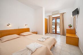 Adonis Hotel
