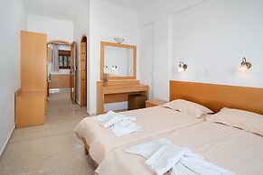 Adonis Hotel