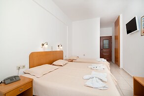 Adonis Hotel