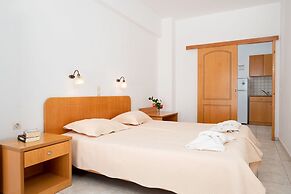 Adonis Hotel