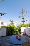 Adonis Hotel