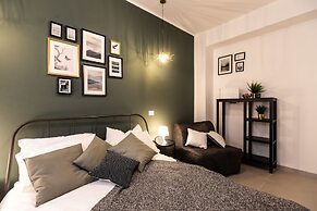 Home Hotel - Paruta 65