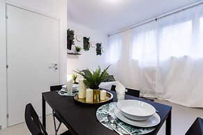 Home Hotel - Paruta 65
