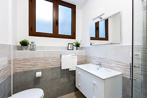 Home Hotel - Paruta 65