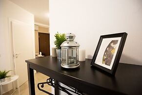 Home Hotel - Paruta 65