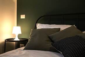 Home Hotel - Paruta 65