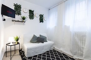 Home Hotel - Paruta 65