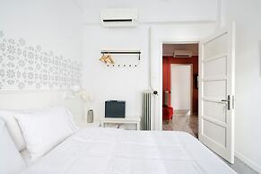 Art in Athens Suite