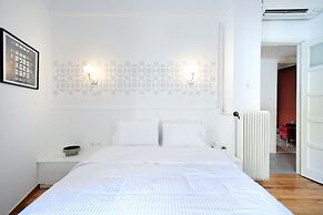 Art in Athens Suite