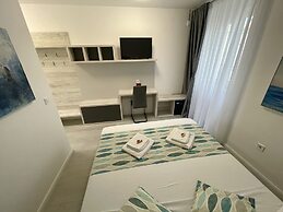 B&B L.D