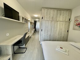 B&B L.D