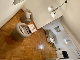 B&B L.D
