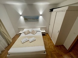 B&B L.D
