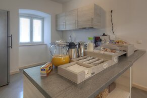 B&B L.D