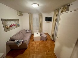 B&B L.D