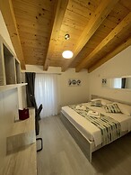 B&B L.D