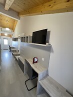 B&B L.D