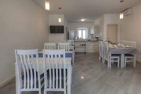 B&B L.D