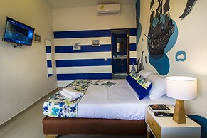 Casa del Puerto Hostel & Suites