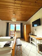 Hotel Wildrose