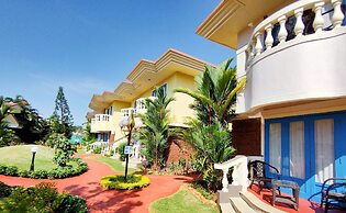Coconut Grove Beach Resort