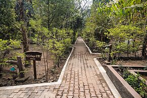 Treebo Premium Mowgli's Den Pench Tiger Reserve
