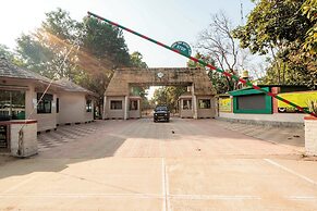 Treebo Premium Mowgli's Den Pench Tiger Reserve