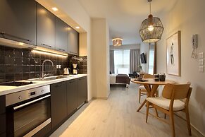 Happiness Luxury Central Apartment