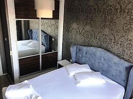 Aqua Suite