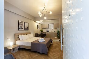 Privilege Flat Renovated Upscale Studio