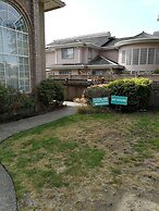 Com House