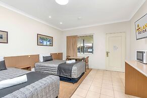 Midlander Motor Inn