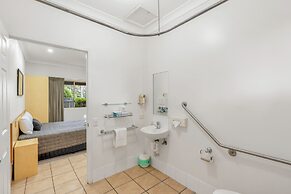 Midlander Motor Inn