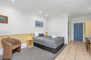 Midlander Motor Inn